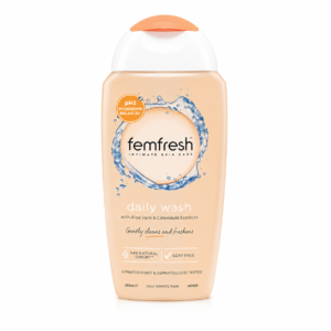 Classic daily pH-balanced intimate wash enriched with soothing chamomile and natural aloe vera (250ml).